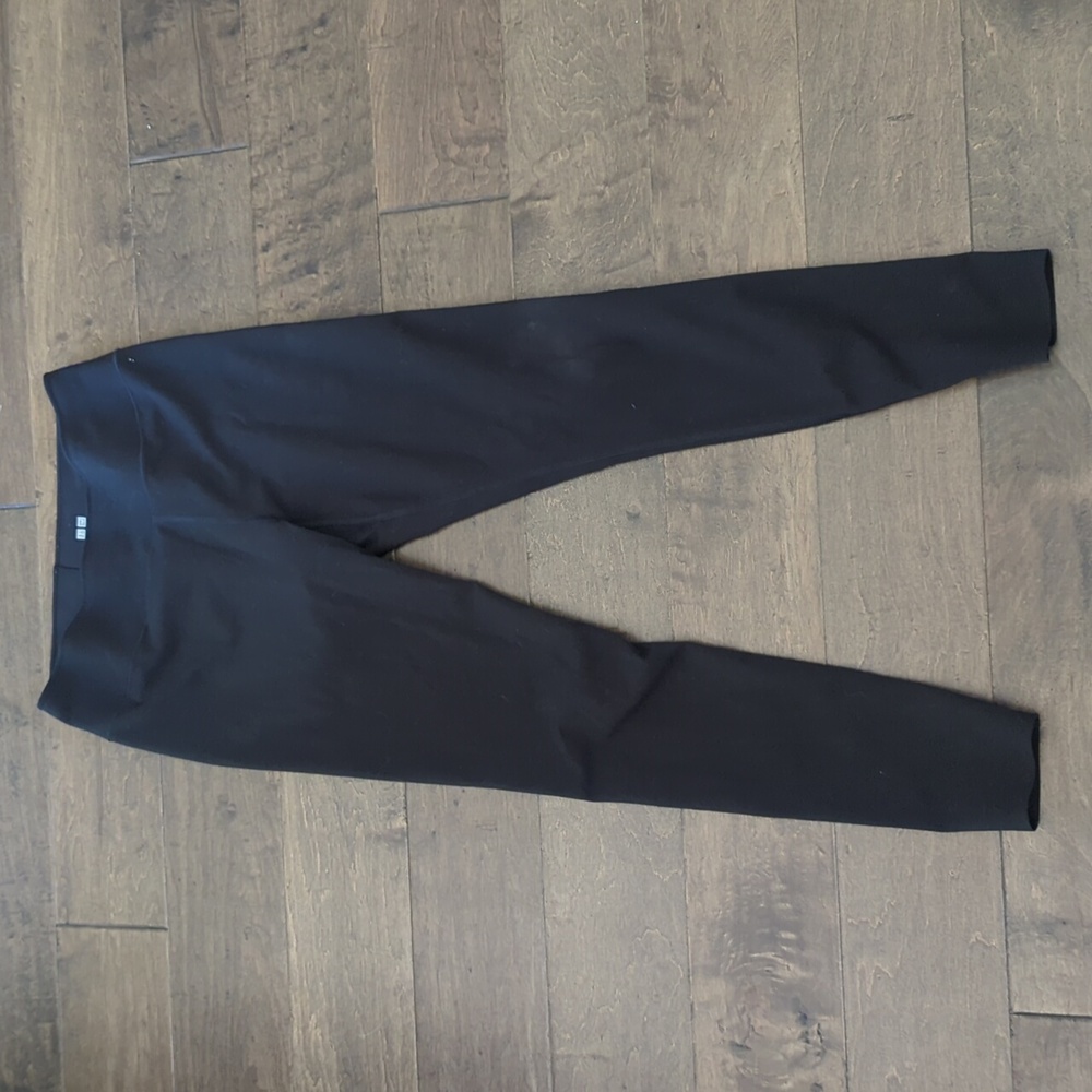 Medium black stretch pants